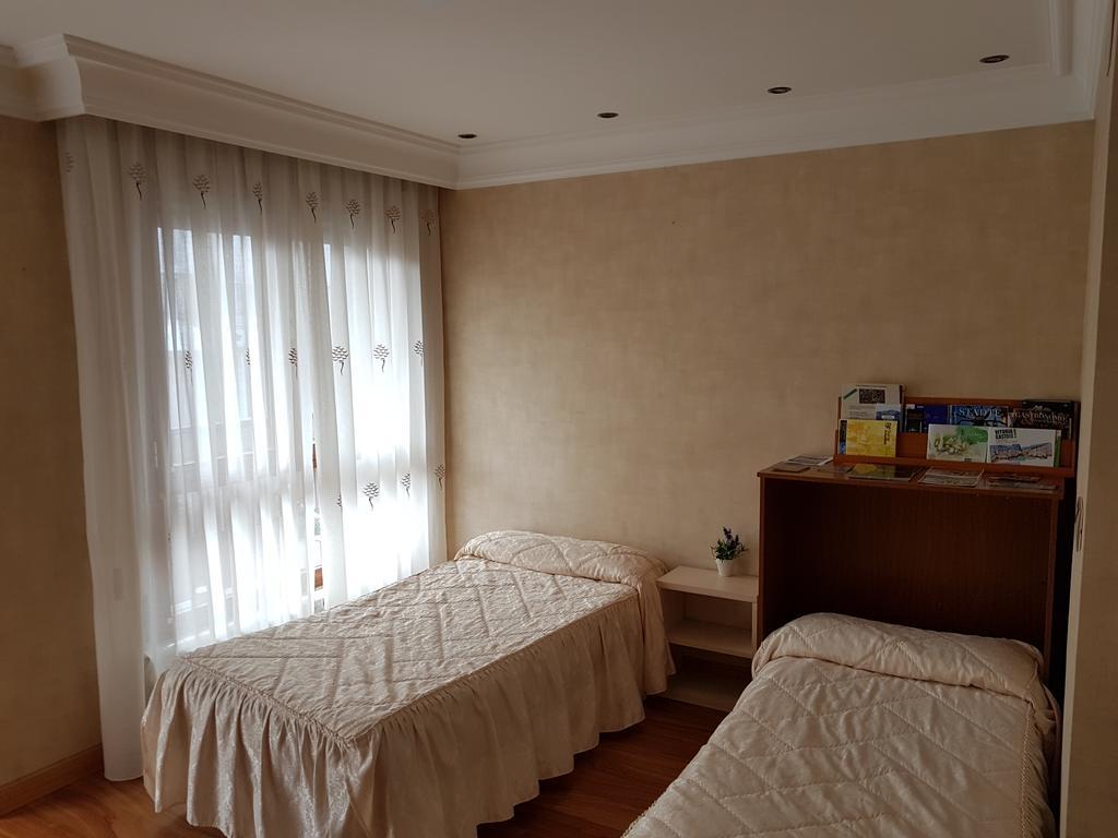 Apartamentos Gasteiz Віторія-Гастейс Номер фото